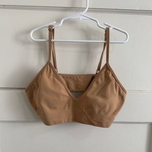 SKIMS Soft smoothing seamless bralette size M in ochre
